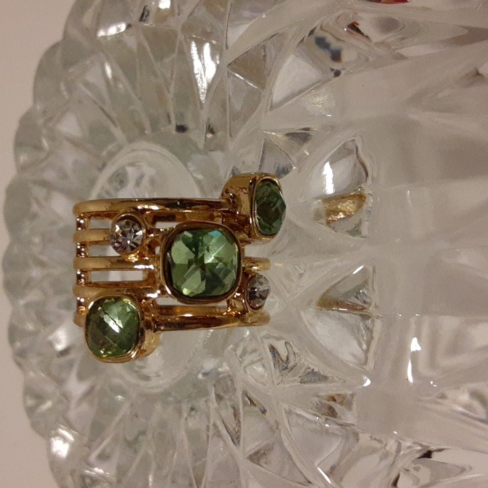 SET with Size 6 Brilliant Ivy Layered Ring with Green Drop Earrings $12 Goldtone - Picture 7 of 10
